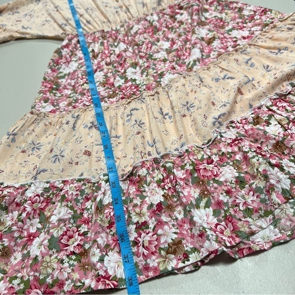 🆕 Love Kuza Los Angeles Blush Floral Tiered Bell-Sleeve Dress - Picture 12 of 12